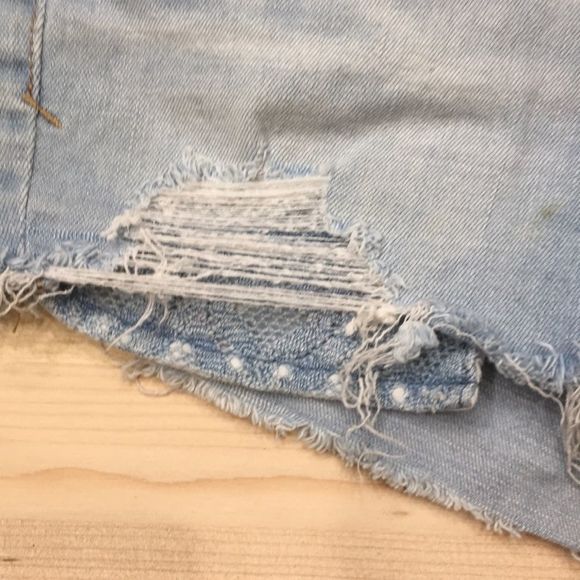 American Eagle super stretch denim shorts size 2 - Picture 2 of 4